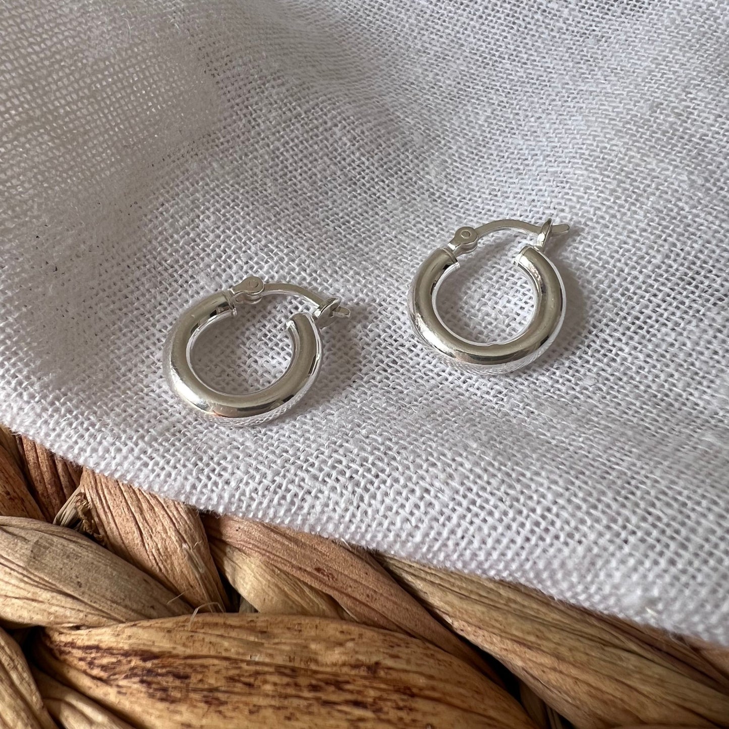 Chunky Medium Hoops